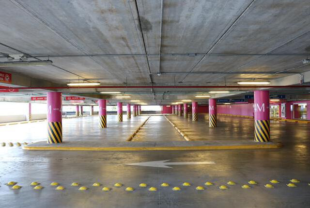 Parken Am Flughafen Basel Schweizer Seite www.fluparks.ch